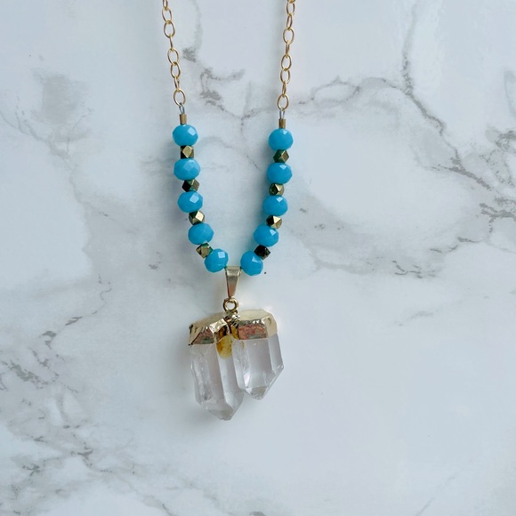 Crystal Pendant Teal and Gold necklace - Picture 7 of 7
